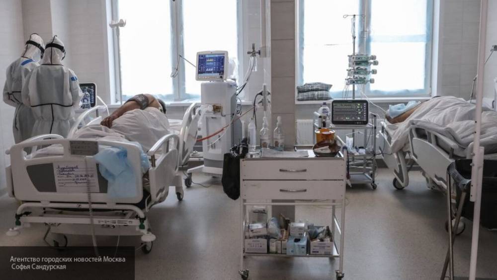 Число тяжелобольных пациентов с коронавирусом в Москве снизилось на 40%
