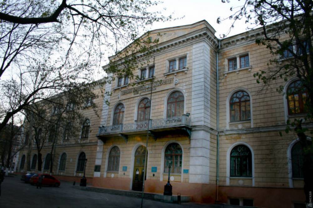В Одессе у студентов требуют сдать за свой счет тест на COVID-19 для заселения в общежитие, – СМИ