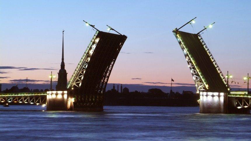 Как Санкт-Петербург отмечает 317-й день рождения