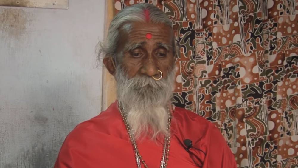 Проживший 80 лет без пищи и воды йог скончался в Индии