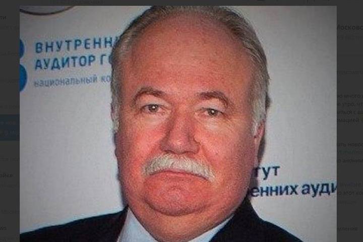 СМИ сообщили об обнаружении мертвым в Москве топ-менеджера Лукойла
