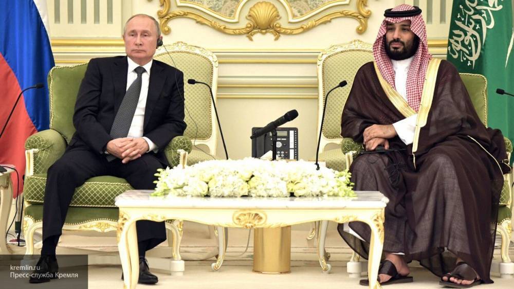 Путин провел телефонные переговоры по нефти с наследным принцем Саудовской Аравии