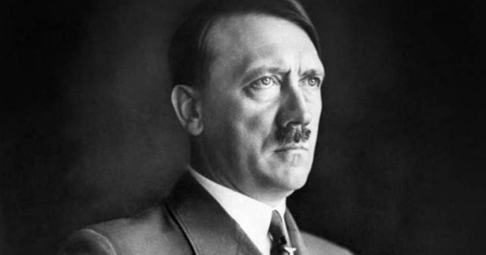 Календарь с Гитлером и Менгелем вызвал международный скандал
