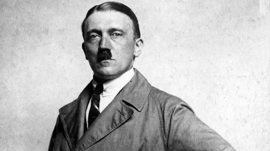 Календарь с Гитлером и Менгелем издали в Чехии и вызвали международный скандал