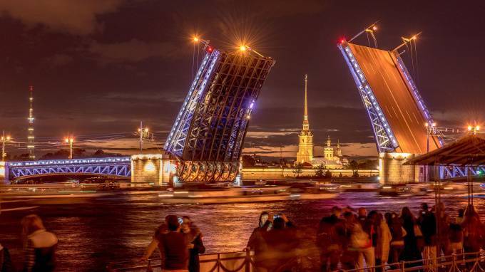 "Поющие мосты" вернутся в Петербург, когда пандемия отступит