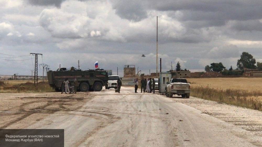 Турецкий военный погиб при взрыве на трассе М-4 в Сирии во время патрулирования