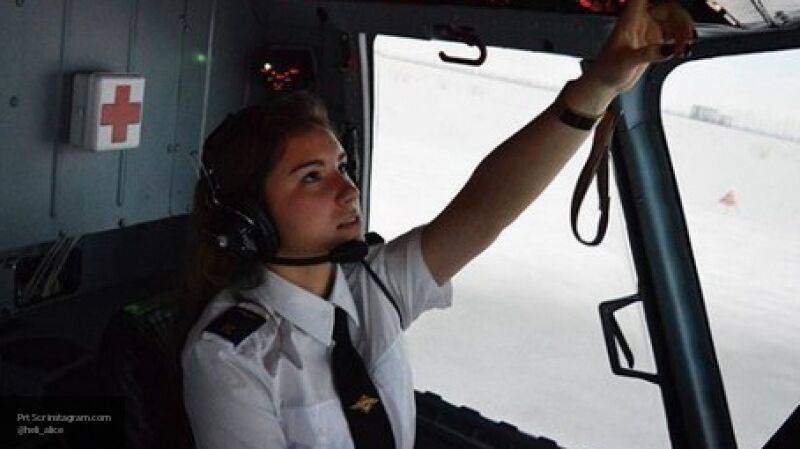 "Жестко, но интересно": самая юная вертолетчица РФ рассказала о буднях авиаучилища