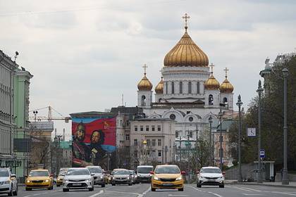 В Москве продлили запрет на посещение храмов