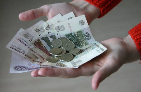 Путин поручил повысить в три раза минимальное пособие по безработице