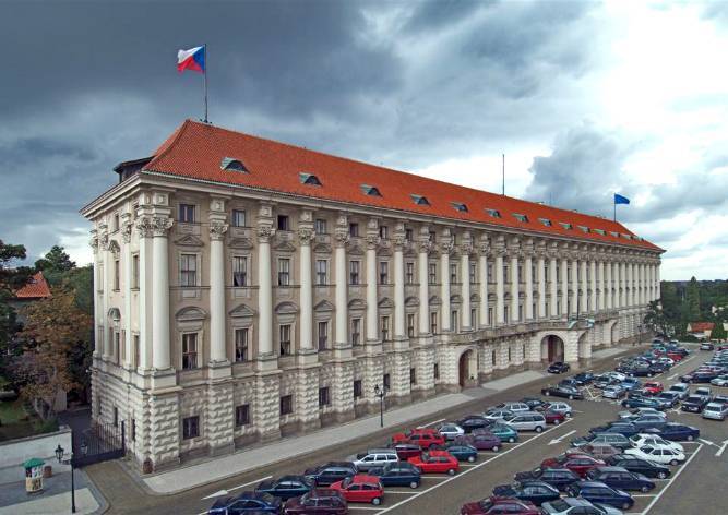 Чехия ответила России на возбуждение уголовного дела из-за памятника Коневу