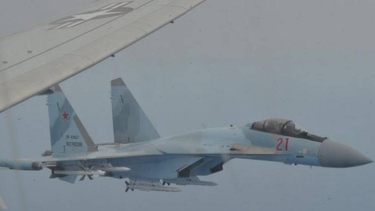 Су-35 сорвали секретную операцию самолета разведки США