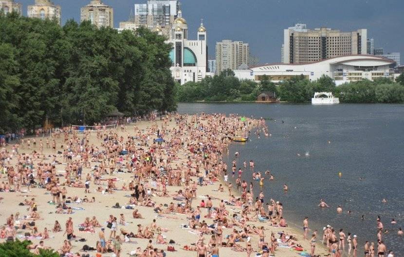 В Киеве отложили начало пляжного сезона