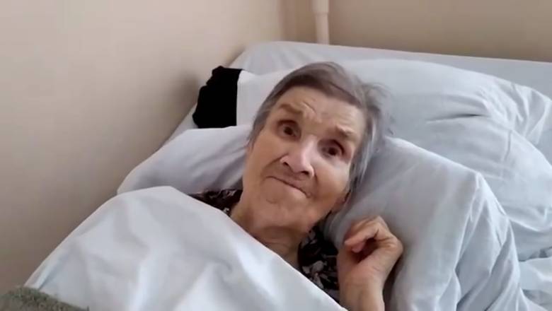 Видео дня: 100-летняя Маша нашла 92-летнего Ваню