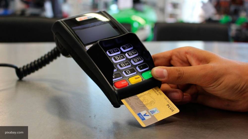 Центробанк прорабатывает вопрос пополнения банковских карт на кассе магазинов