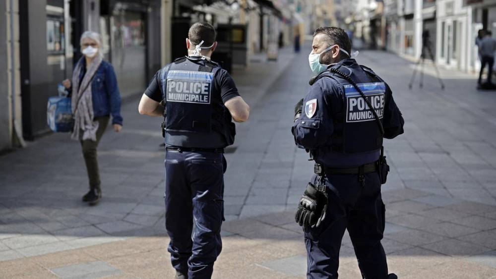 Стрельба во время бизнес-встречи во Франции: мужчина убил 3 человек, а затем выстрелил в себя