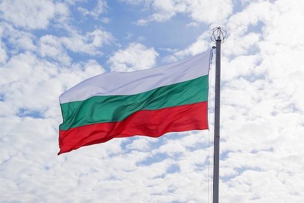 Болгария объявила о приеме туристов без ограничений
