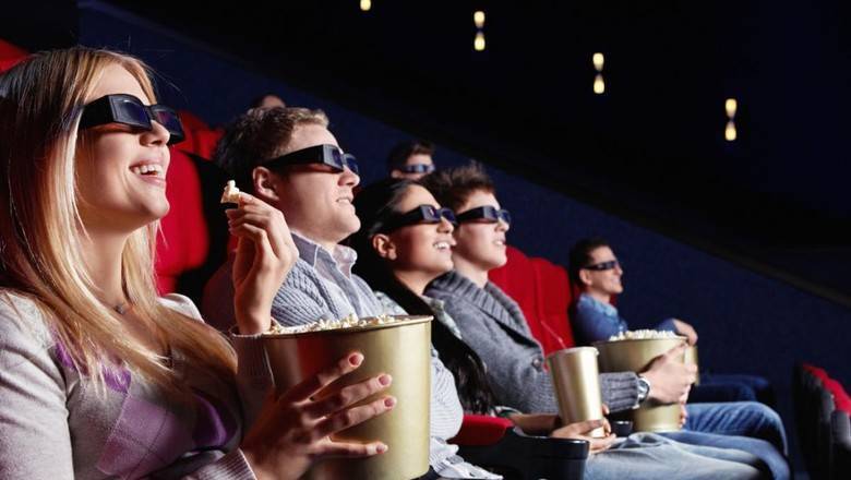 Кинотеатры могут открыться, если зрители будут сидеть в масках в метре друг от друга