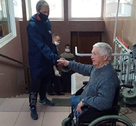 В Челябинске следственный комитет разберется в конфликте инвалида с ТСЖ из-за подъемника