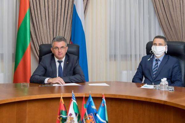 Президент Приднестровья повторно продлил режим ЧП