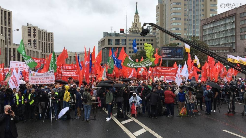 Самонкин призвал привлечь «Левый фронт» и КПРФ к ответственности за митинги в пандемию