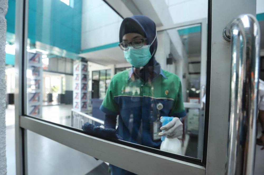 На медиков, которые борются с коронавирусом, за время пандемии совершили более 200 нападений