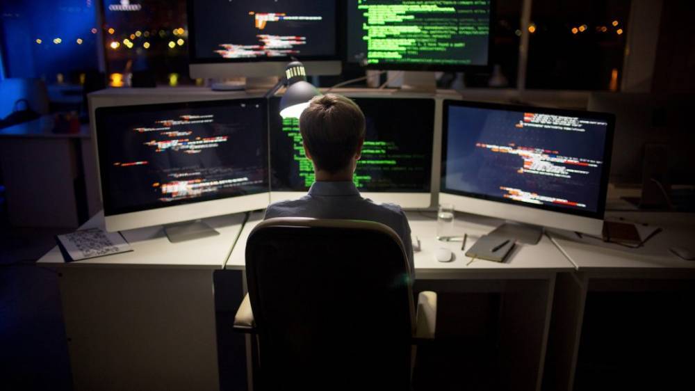 Власти ФРГ попросили ЕС ввести санкции против хакера, атаковавшего бундестаг в 2015 году