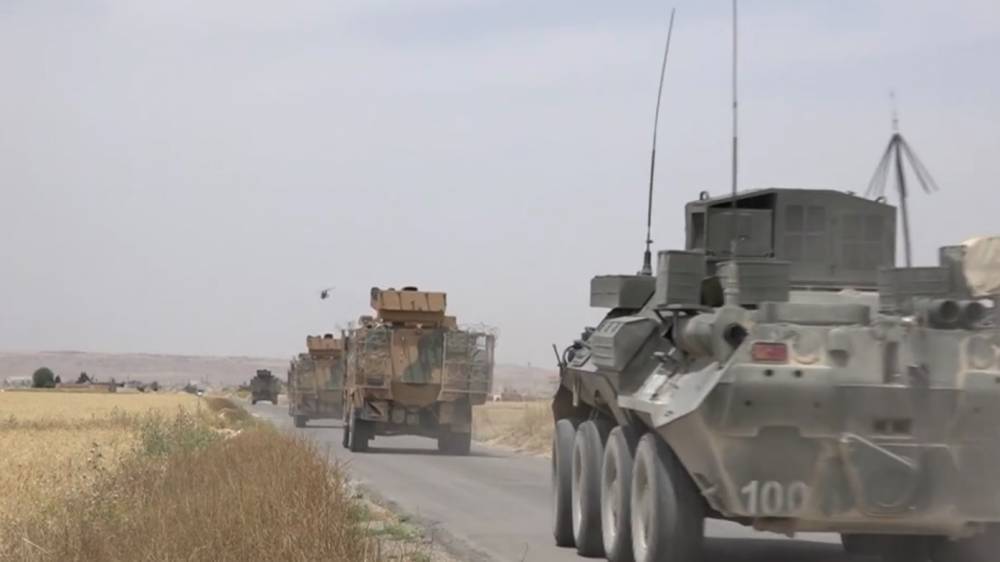 Российские и турецкие военные провели патрулирование в районе сирийского города Кобани