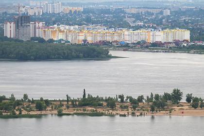 Жителям российского города посоветовали путешествовать на другой берег реки