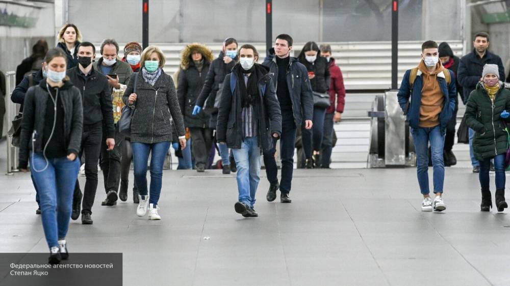 Ношение масок и перчаток на улицах Петербурга станет рекомендуемой мерой с 1 июня
