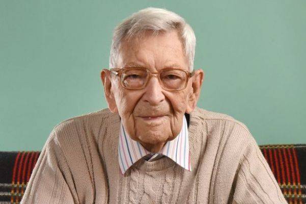 Самый старый мужчина на Земле скончался в Британии от рака