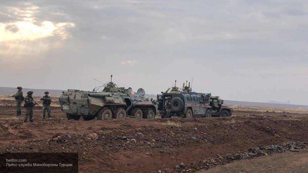 Российско-турецкий патруль прошел в районе сирийского города Кобани