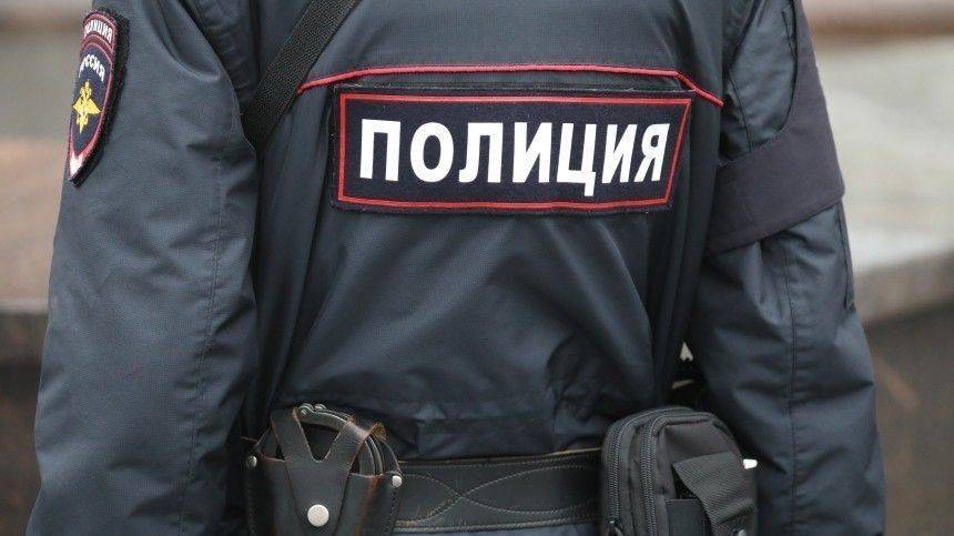 «Вызовите полицию»: таксист рассказал, как спас девушку в Москве от насильников
