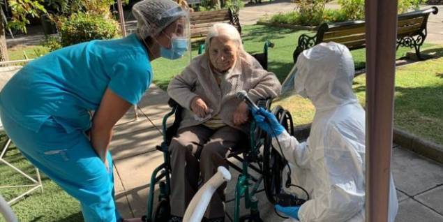 В Чили 111-летняя женщина вылечилась от COVID-19