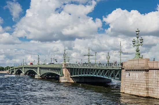 Троицкий мост через Неву открыли 117 лет назад