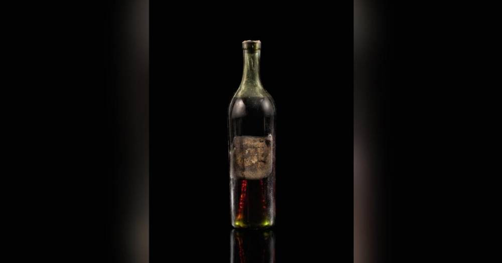 Бутылка старейшего коньяка 1762 года ушла с молотка за $144 тыс.