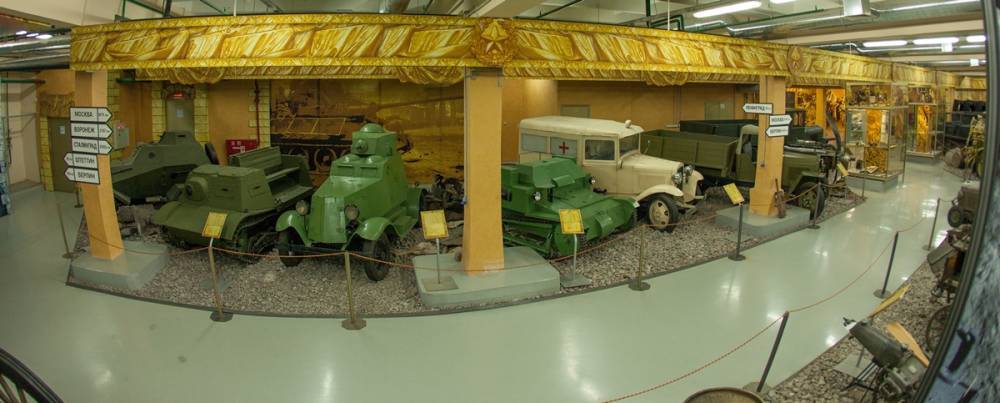 Музей Победы рассказал выставке о раритетных автомобилей