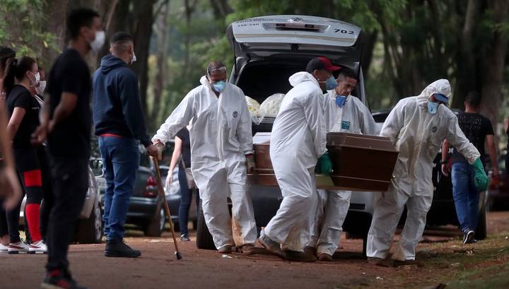 Новый "антирекорд": в Бразилии за сутки более 1000 человек умерли от коронавируса