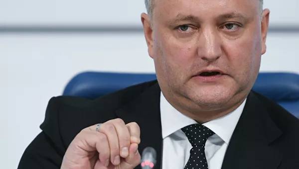 Президент Молдавии Додон отказался досрочно уходить в отставку
