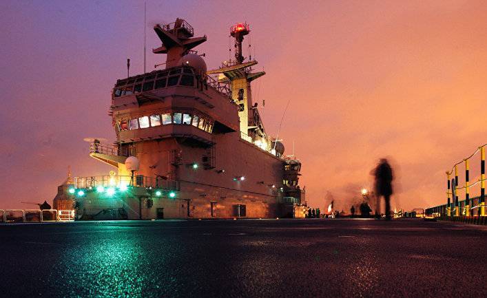 Forbes (США): новый российский универсальный десантный корабль может показаться знакомым — особенно французам