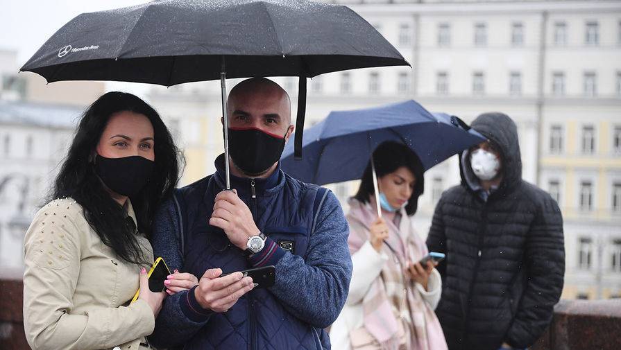 В Москве в пятницу ожидается сильный дождь и до +19°С