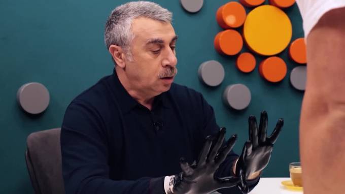 Доктор Комаровский показал частую ошибку при мытье рук