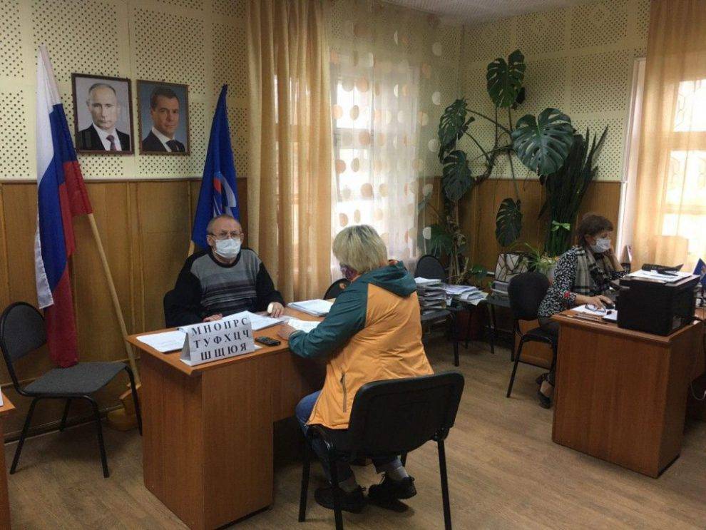 В Глазове проходит предварительное голосование «Единой России»