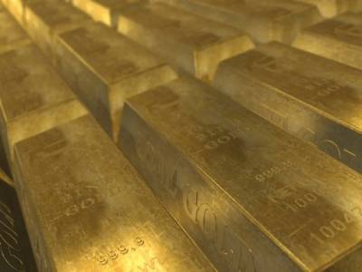 Банки нарастили продажи золота на фоне пандемии коронавируса
