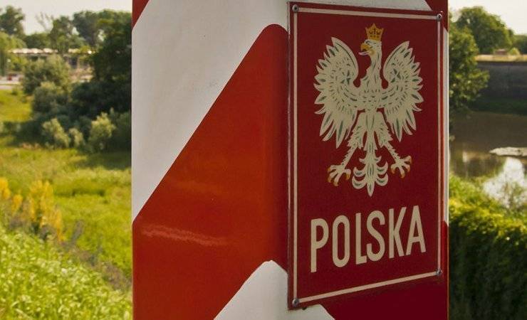 Польша назвала возможную дату открытия границ
