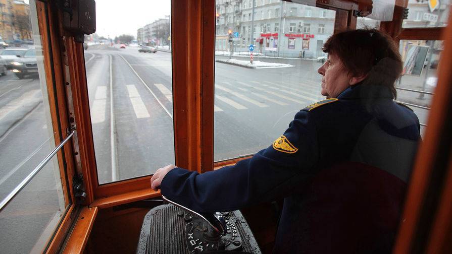 Трамвай сошел с рельсов на востоке Москвы