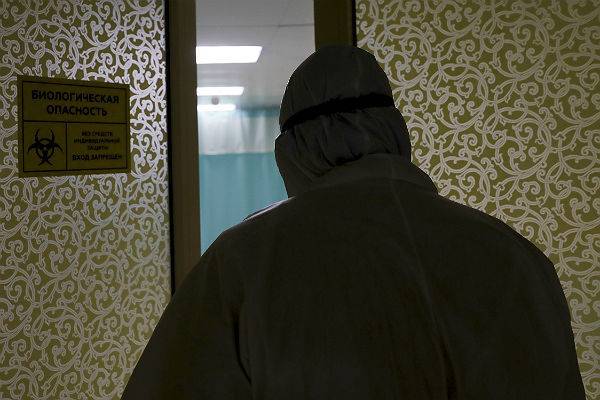 В России за сутки от коронавируса умерли 232 человека