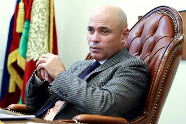 В Госдуме не увидели «чиновничьего хамства» во фразе липецкого губернатора про чемодан и вокзал