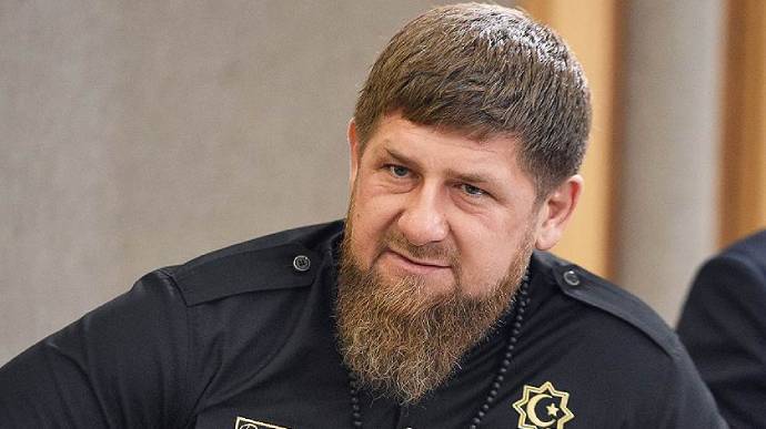 Кадыров опроверг информацию о госпитализации и заверил, что находится на рабочем месте в Чечне