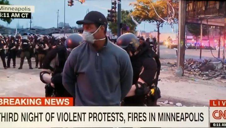 Джордж Флойд - Полиция задержала репортера CNN, который вел прямой эфир из Миннеаполиса - usa.one - USA - шт. Миннесота