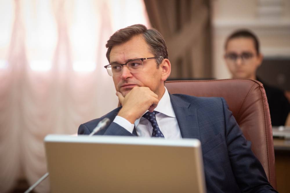 Запрет на въезд иностранцев в Украину планируют снять, но при условии 14-дневного карантина, - Кулеба